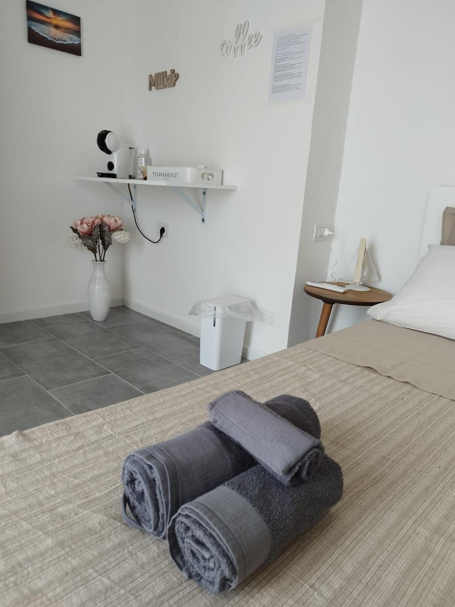 B&B Casa Balai 72 A 100 Mt Dal Mare Porto Torres Exterior foto